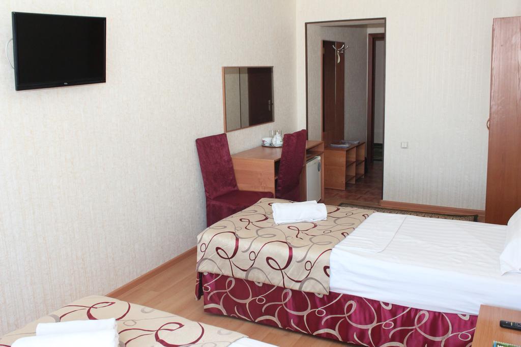Zhassybi Hotel Astana Exterior photo